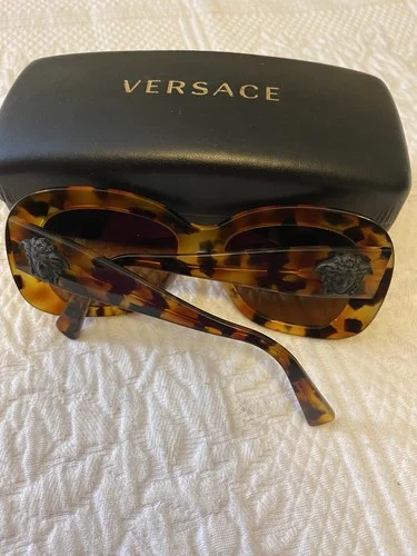 Versace sunglasses frames has Rx lens in selling For Frames Only 4