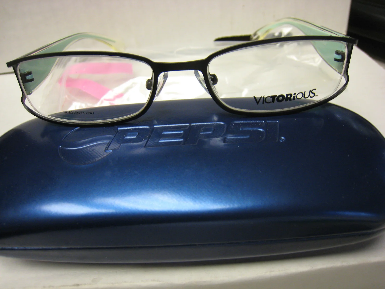 VICTORIOUS EYEGLASS FRAME V405 Style BLACK 50-17-130 AUTHENTIC W/Generic case