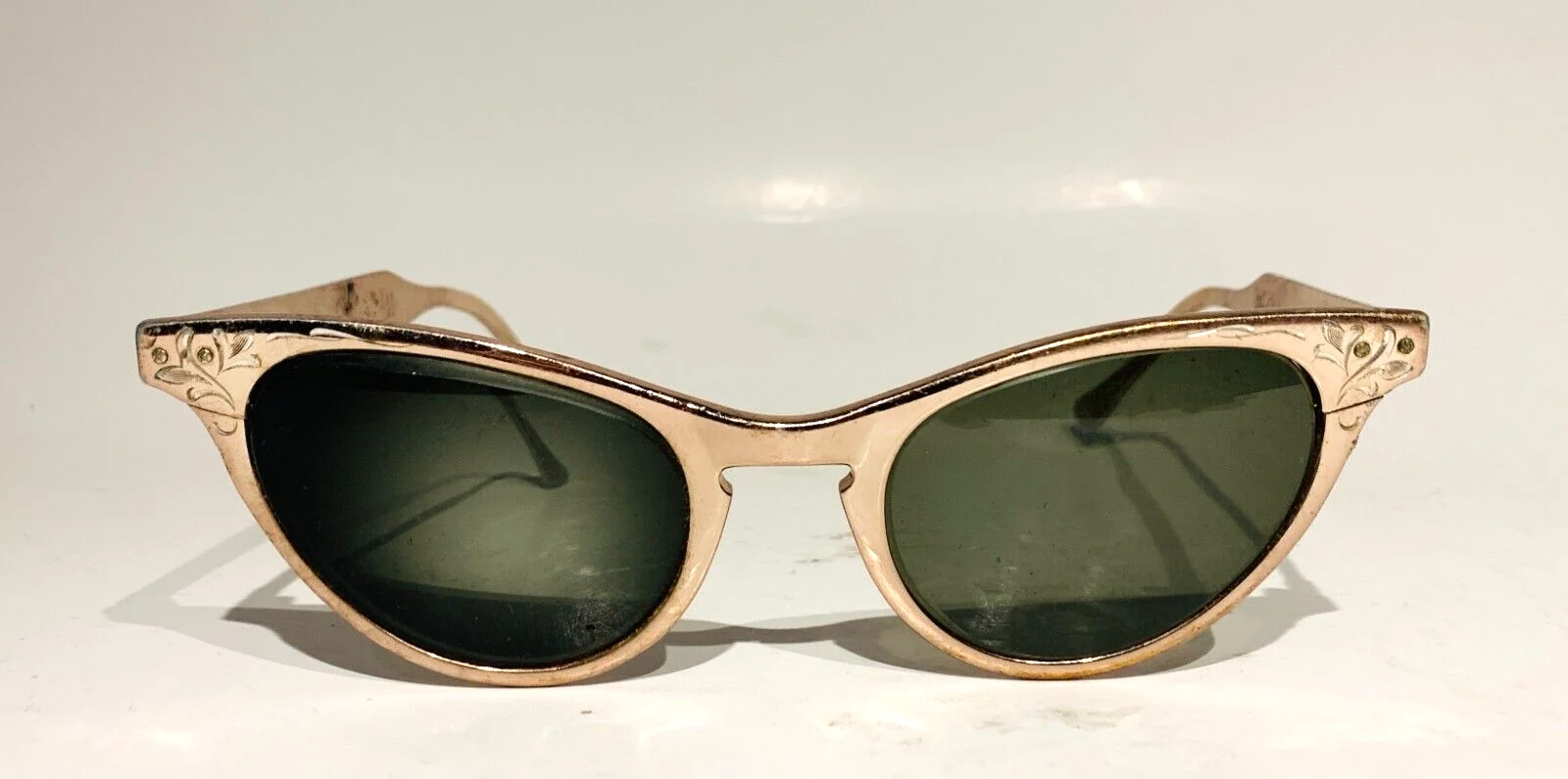 Vintage Cat Eye Eyeglasses Frames Pink Aluminum & Silver ~ Retro Women’s 4 1/2-6