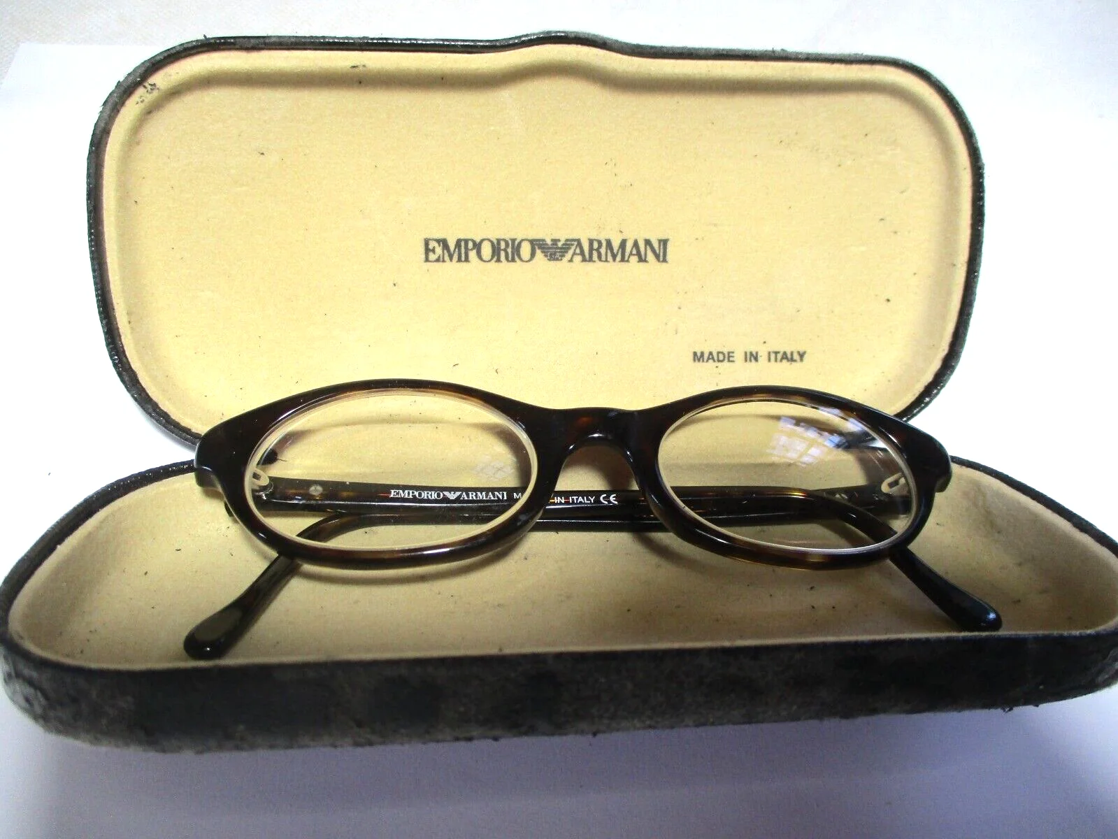 Vintage Emporio Varmani Italian Eyeglasses in Clamshell Case 556 063 48 19 140