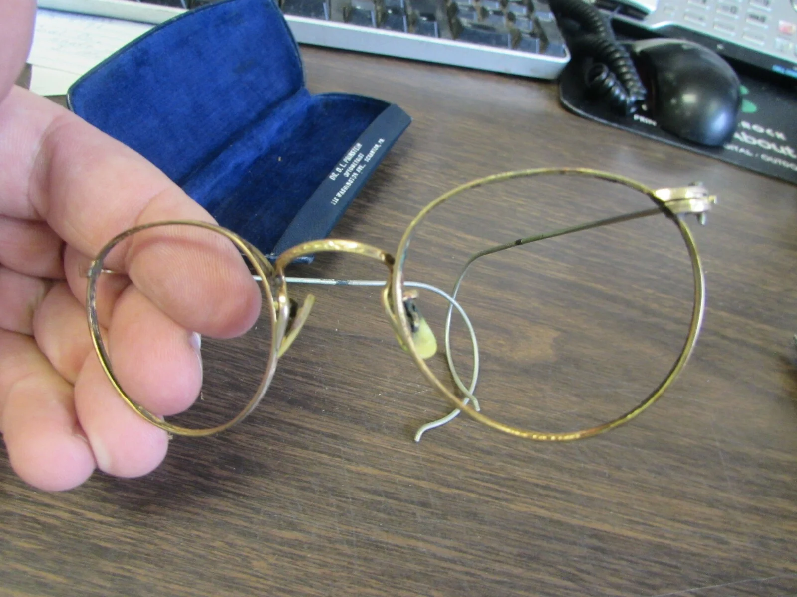 VINTAGE EYEGLASS FRAMES & CASE - DR D.L. PRINSTEIN - SCRANTON PA - VERY GOOD 4
