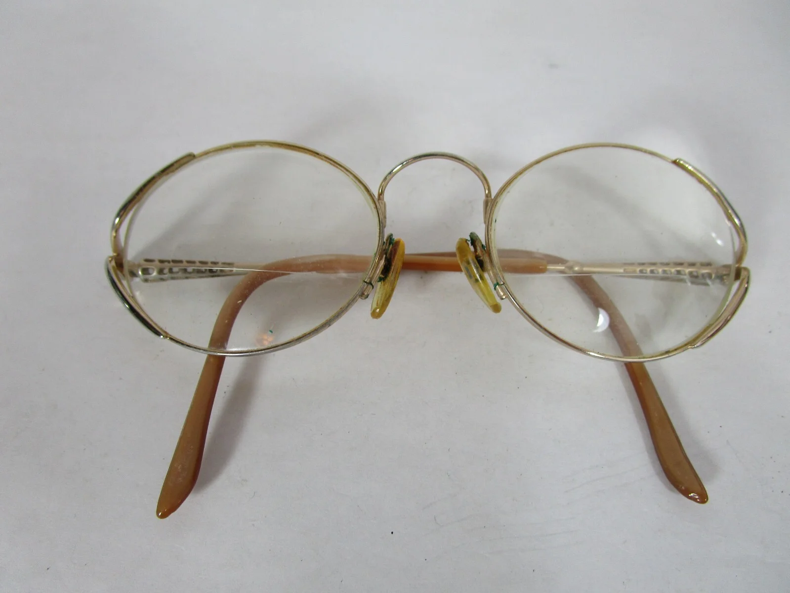 Vintage Metal Frame Glasses Trifocal Gold Metal Trim Fleur de Lis