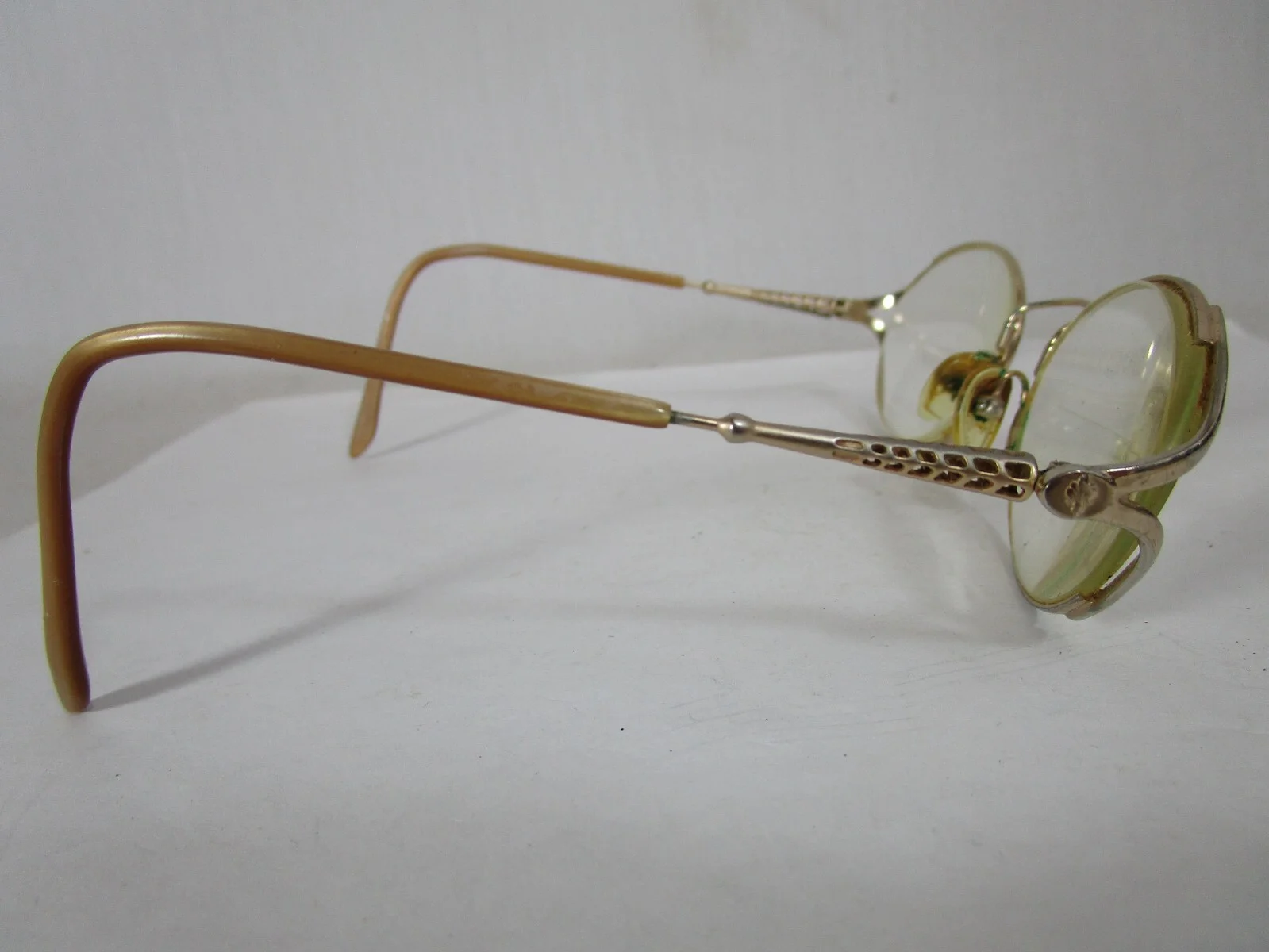 Vintage Metal Frame Glasses Trifocal Gold Metal Trim Fleur de Lis 3