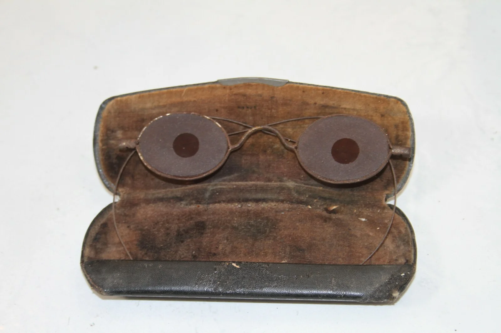 Vintage Oval Flat Glass Eyeglass Frames Amber Glass Unusual Spectacles w/ case