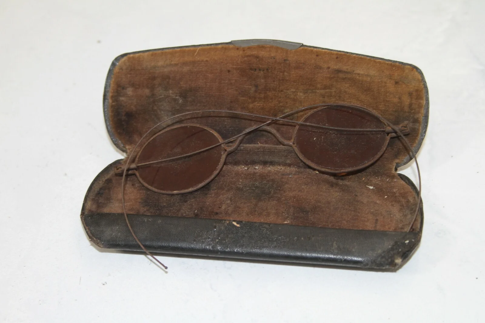 Vintage Oval Flat Glass Eyeglass Frames Amber Glass Unusual Spectacles w/ case 4