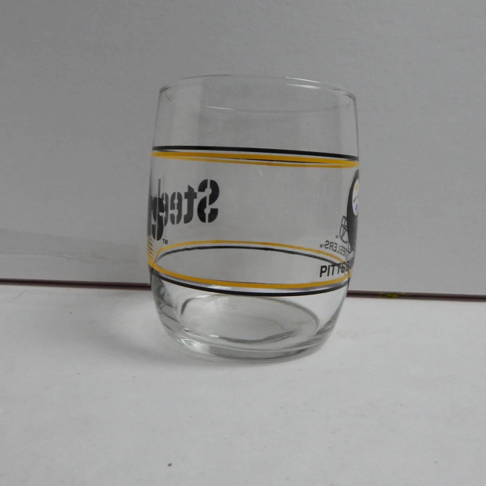 Vintage Pittsburgh Steelers Rocks Drinking Glass. 2