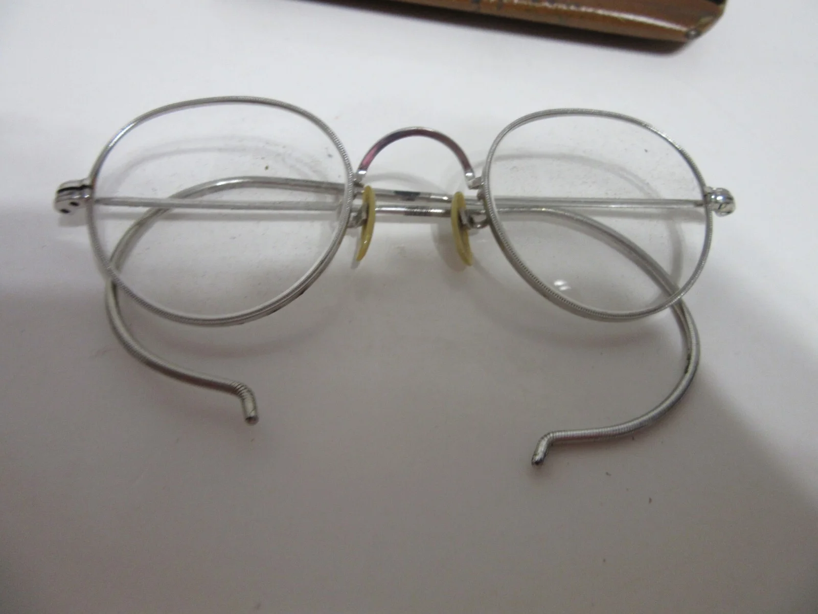 Vintage Round Metal Silver Eyeglasses Frames in Case - John Lennon style 3