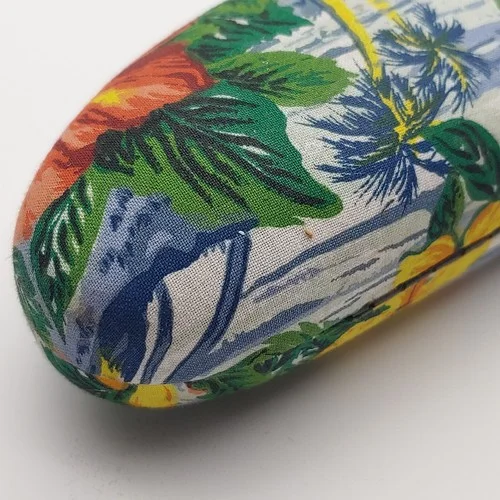 Vintage Sunglasses Hut Eyeglasses Glasses Hawaiian theme Hard Case *read 4
