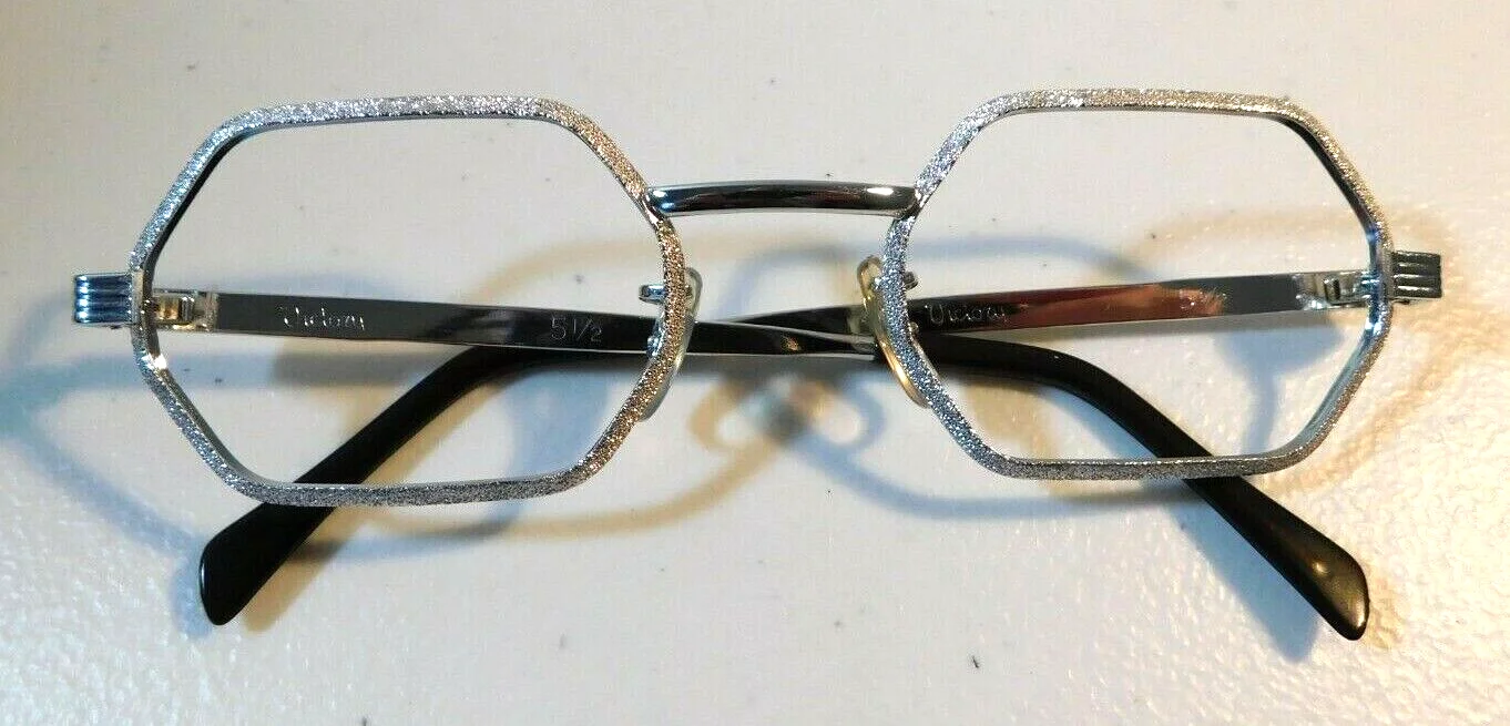 Vintage VICTORY OPTICAL Rosalia White 50/20 Eyeglass Frame New Old Stock 2