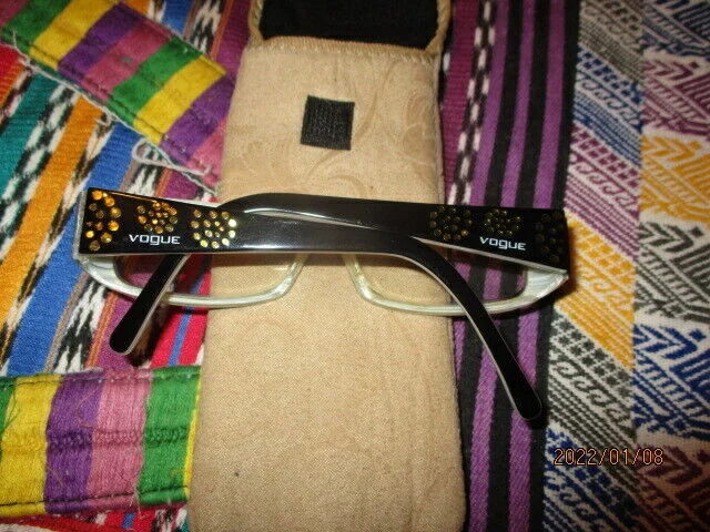 VINTAGE VOGUE MODEL VG2484 14555 51 15 130 ONE OF A KIND VG CONDITION & PRICE