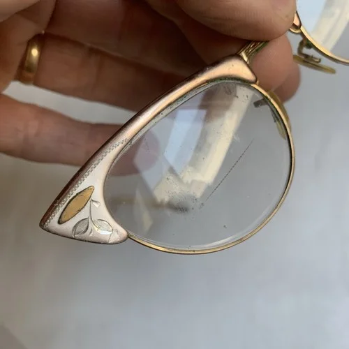 Vintage Women’s Cat Eye Eyeglasses 5-1/8” Alum GoldTone SilverTone Frames 1950s 4