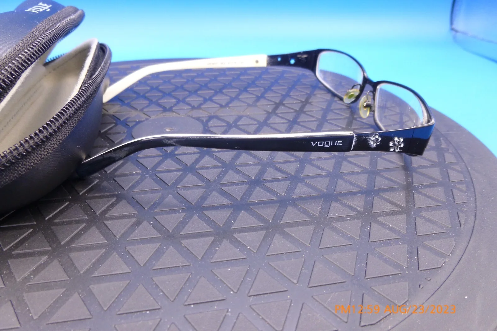 Vogue Eyeglasses FULL RIM FRAMES V03617 352 Black 51[]15 135 3