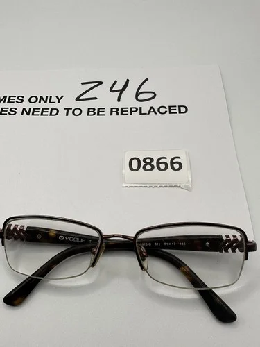 Vogue VO3813-B 811 Women 2