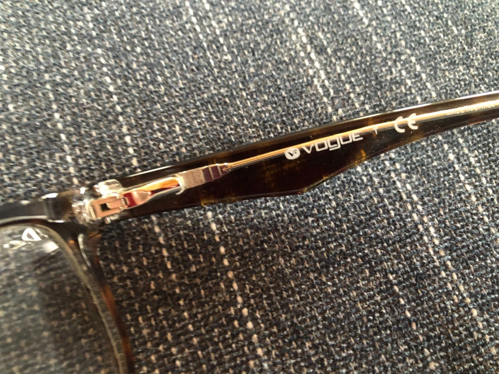 VOGUE Womens eyeglass frame VO 2787 color 1916 Brown size 51-16-140 4