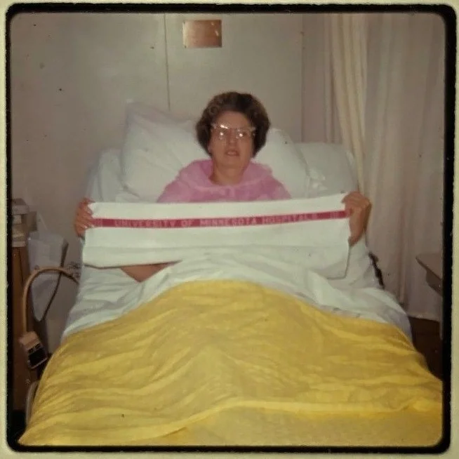 Vtg 1960s Ektachrome 35mm Color Slide University of MN Hospital Cat Eye Glasses