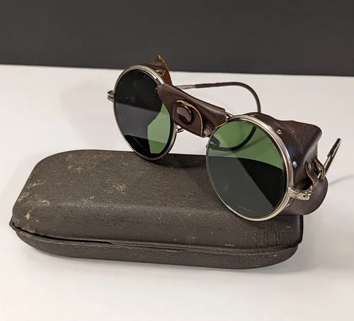 VTG Green Lenses w/ Leather Safety Motorcycle Goggles & Case - Steampunk Glasses