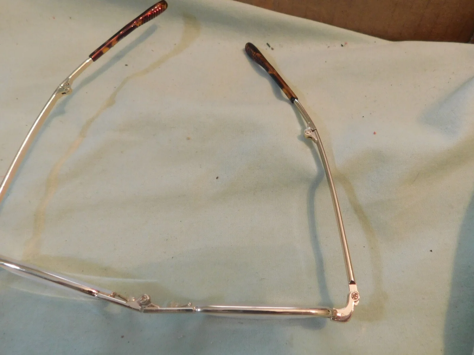 VTG Unusual Eye Glasses That fold for pocket or Purse LOOK 2
