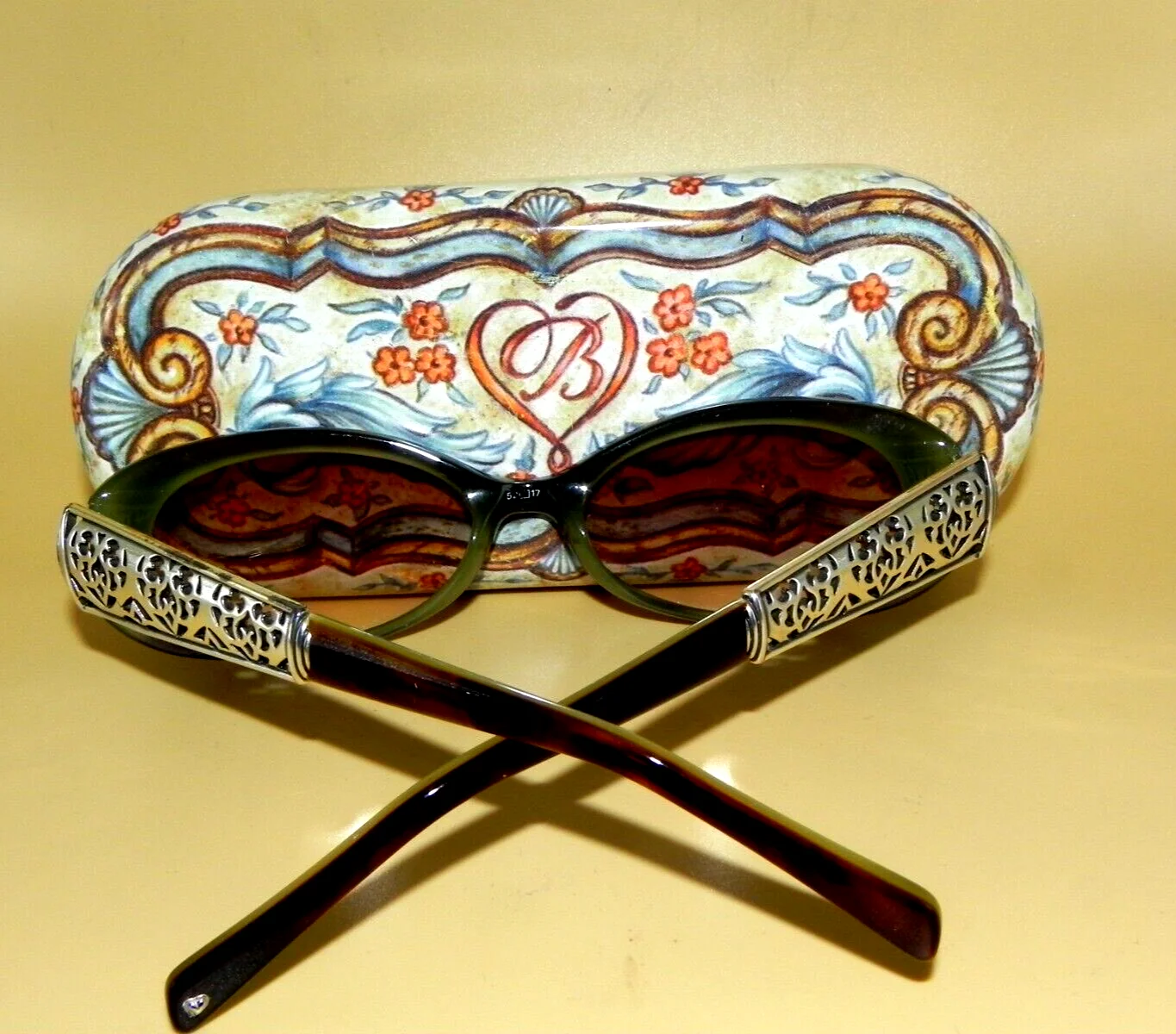 VTG Womens Brighton Symphony Sunglasses Tortoise Silver w/Brown- Case Included