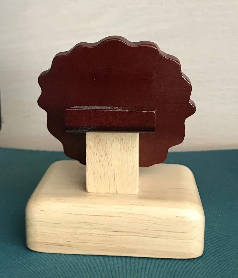 Wooden Bear Eye Glass Holder. 3