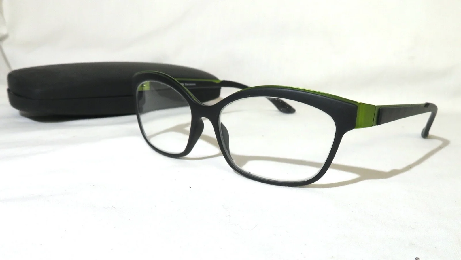 Zen Barcelona Spain 336 EYEGLASSES FRAMES 53-15-135 Black/lime green Cat Eye